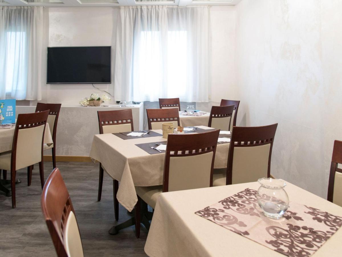 Apartment Standard By Interhome Riva del Garda Bagian luar foto